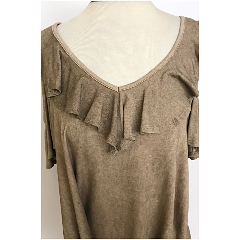 Boho Ruffle Flowy V-Neck Cold Shoulder Top S/M - Picture 4 of 6